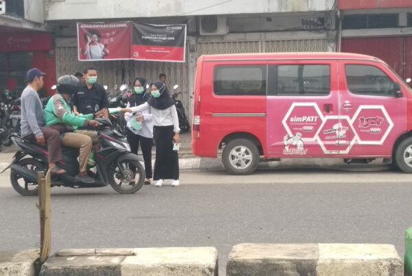BNN Kota Jambi Bagi-bagi Masker Gratis